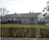 8839 S Main St, Hometown, IL 60456 