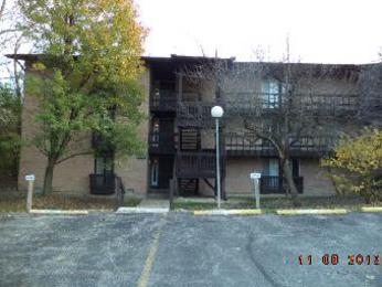 5501 Lakeside Dr Unit 2b, Lisle, IL 60532 