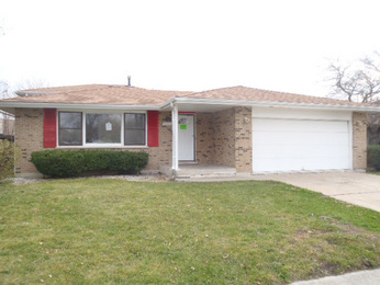 17513 Cypress Ave, Country Club Hill, IL 60478 