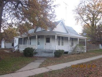 200 North Madison, Kinmundy, IL 62854 