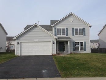 215 Alexis St, Plano, IL 60545 