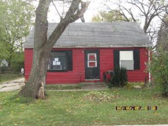 1112 Plum Street, Aurora, IL 60506 