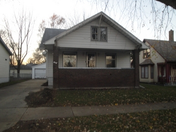 957 S Third Ave, Kankakee, IL 60901 