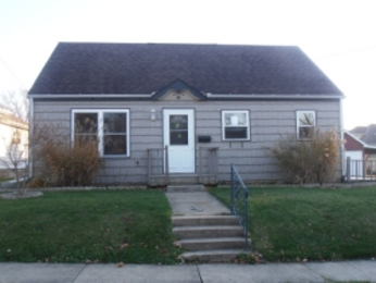 606 E Jefferson St, Washington, IL 61571 