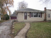 1951 Chestnut St, Waukegan, IL 60087 