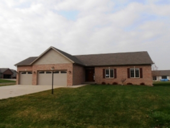 1605 Night Hawk Ct, Pekin, IL 61554 