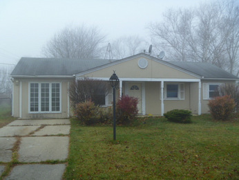 105 Circle Drive East, Montgomery, IL 60538 