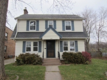 1214 Greenwood Ave, Rockford, IL 61107 