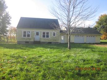 Rr 1 Box 157a Aka 7834 Carle Springs Rd, Wapella, IL 61777 