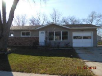 1728 S Green Meadow, Streamwood, IL 60107 