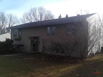 3111 Green Dale Dr, Rockford, IL 61109 