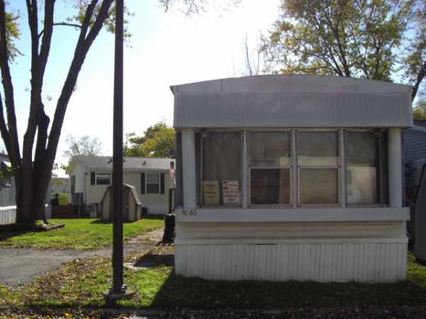 65 Cedar, Justice, IL 60458 
