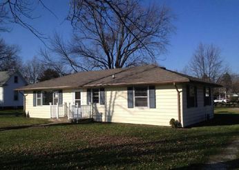 205 Green St, Broadlands, IL 61816 