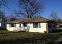 205 Green St, Broadlands, IL 61816 