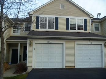 1310 Brookdale Dr, Carpentersville, IL 60110 