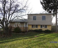 2719 75th St, Woodridge, IL 60517 