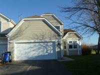 35 Kingsport Dr, South Elgin, IL 60177 