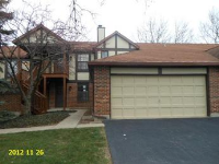 371 Sandhurst Cir #2, Glen Ellyn, IL 60137 