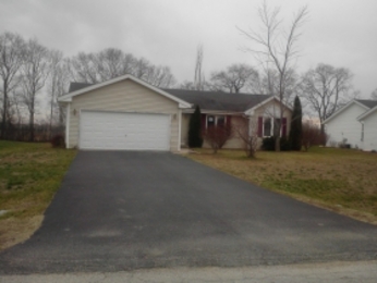 582 Angelica Ln, Roscoe, IL 61073 