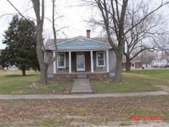 124 N Railroad St, Medora, IL 62063 