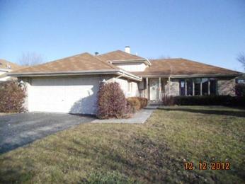 19135 Ada St, Lansing, IL 60438 