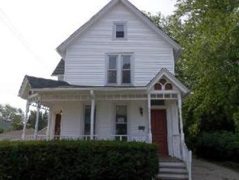 665 Raymond Street, Elgin, IL 60120 