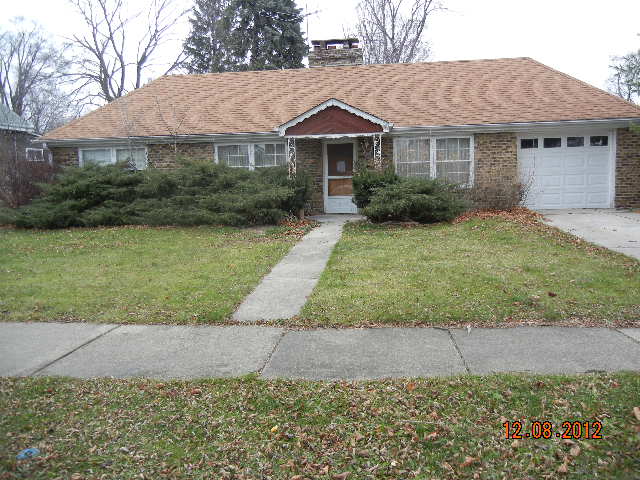 846 Woodlawn Ave, Des Plaines, IL 60016 