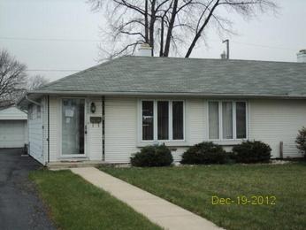 9042 S Knox Avenue, Hometown, IL 60456 