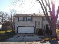 2017 Jamestown Dr, Rockford, IL 61109 