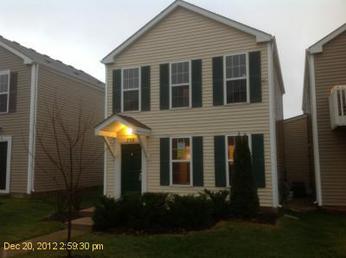 738 Four Seasons Blvd, Aurora, IL 60504 