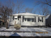 303 Caroline St, Pekin, IL 61554 