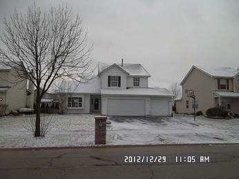 1060 N Commonwealth Ave, Aurora, IL 60506 