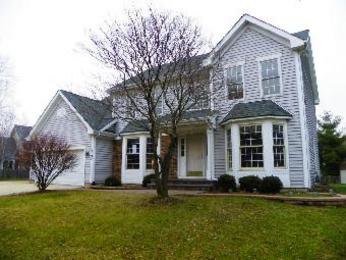 1195 Deep Woods Dr, Elgin, IL 60120 