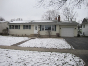 45 Wagner Dr, Cary, IL 60013 