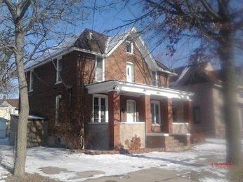 1442 Woodruff Ave, Rockford, IL 61104 
