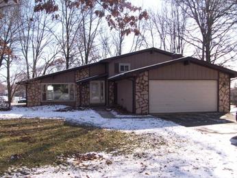 74 South Meadow Lan, Glen Carbon, IL 62034 