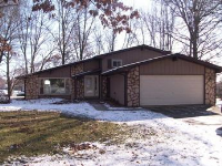 74 South Meadow Lan, Glen Carbon, IL 62034 