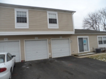 1247 Elder Court #53-D, Wheeling, IL 60090 