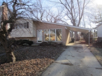 715 E Division Street, Lombard, IL 60148 