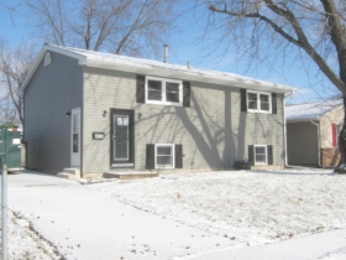 4833 50th Avenue, Moline, IL 61265 