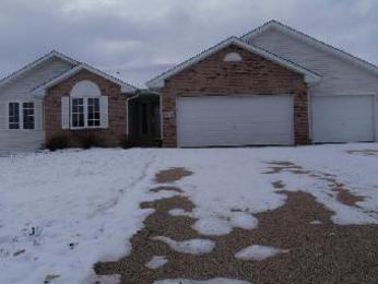 1202 Joanne Ter, Byron, IL 61010 