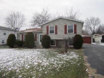 38674 North Cedar Ave, Beach Park, IL 60099 