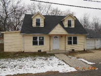 204 W Sunset Dr, Lakemoor, IL 60051 