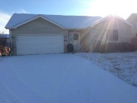 801 Robert Dr, Woodstock, IL 60098 