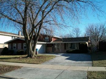 17027 S Kenwood Ave, South Holland, IL 60473 