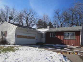 1821 37th St Pl, Moline, IL 61265 