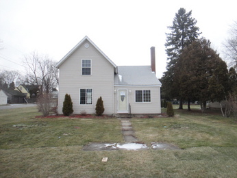 715 W Metzen St, Harvard, IL 60033 