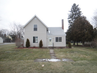715 W Metzen St, Harvard, IL 60033 