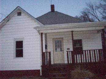 737 E Ash Street, Canton, IL 61520 