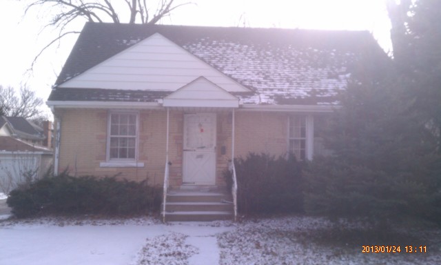 396 West Saint Charles Road, Elmhurst, IL 60126 
